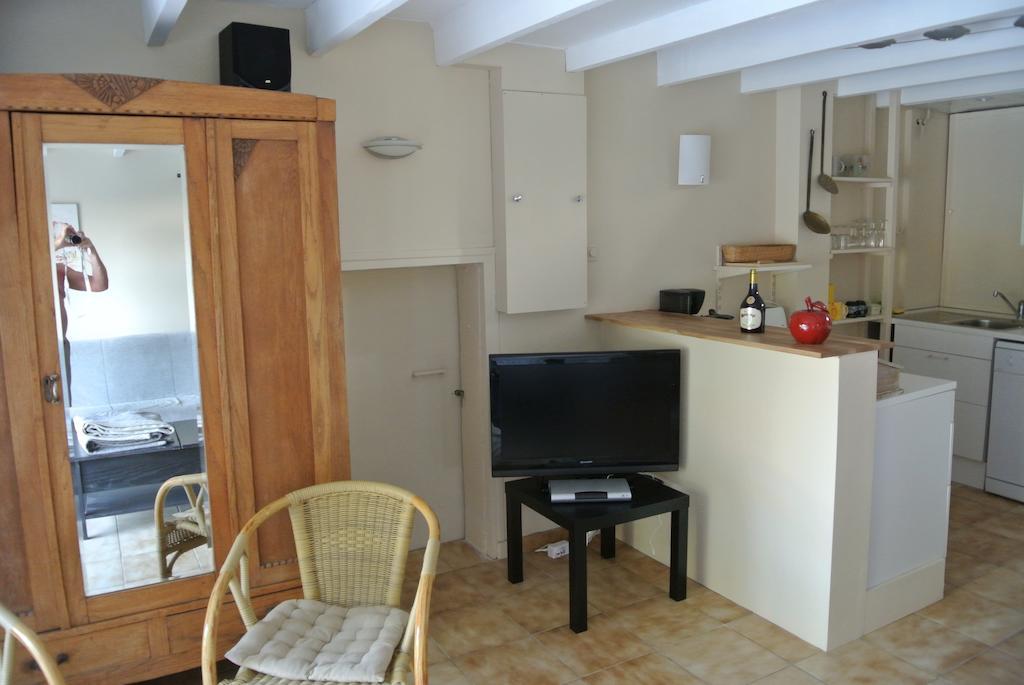 Ferienwohnung En Avignon 30133 Les Angles Les Angles  Zimmer foto