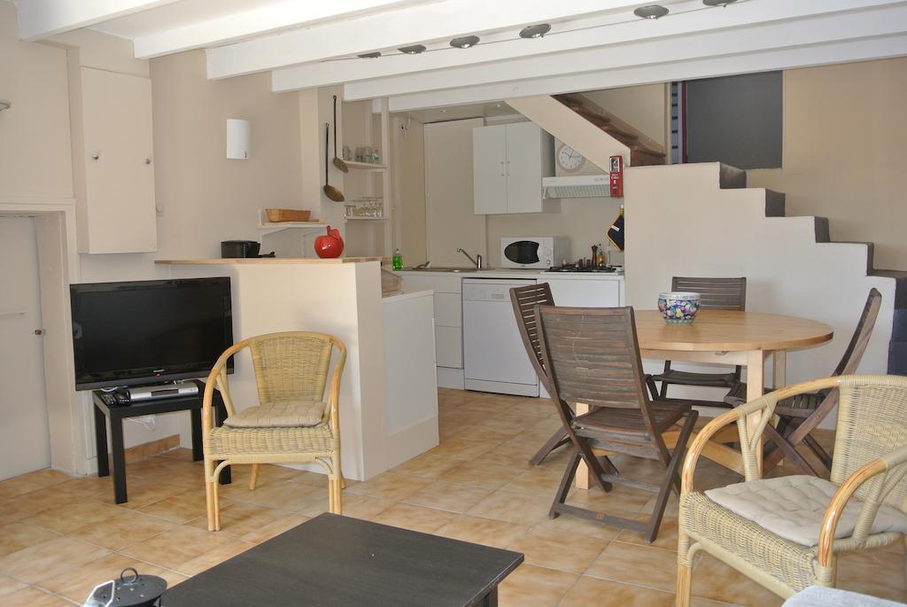 Ferienwohnung En Avignon 30133 Les Angles Les Angles  Zimmer foto